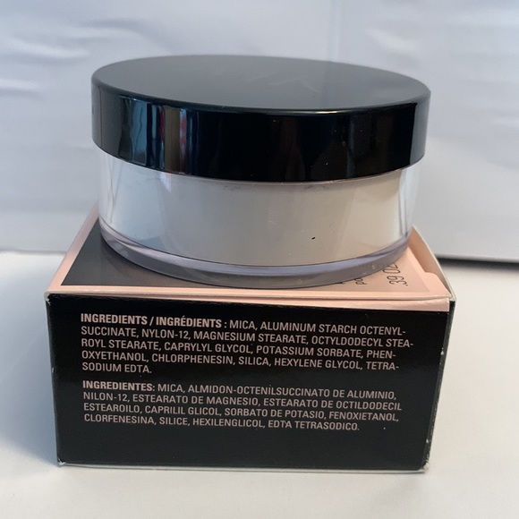 Mary Kay translucent loose powder - Picture 4 of 5